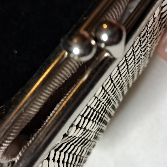 VTG metal mesh coin purse - Picture 2 of 7